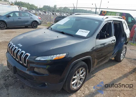 2014 Jeep Cherokee Latitude z USA, uszkodzony, nr VIN 1C4PJLCS4EW122651